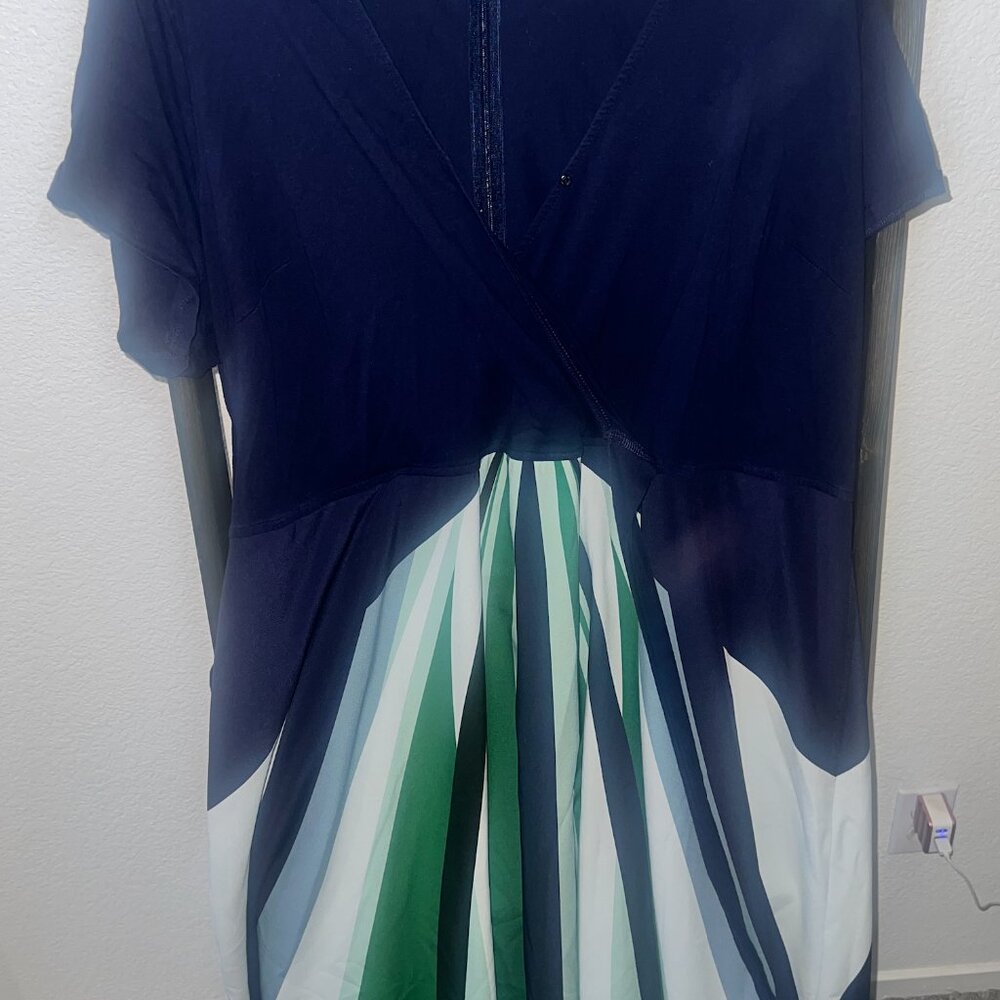 Elegant Navy and Green Women's Dress